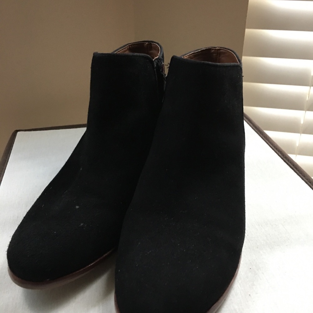 Sam Edelman Pretty Black Sued Ankle Boots Size 9M